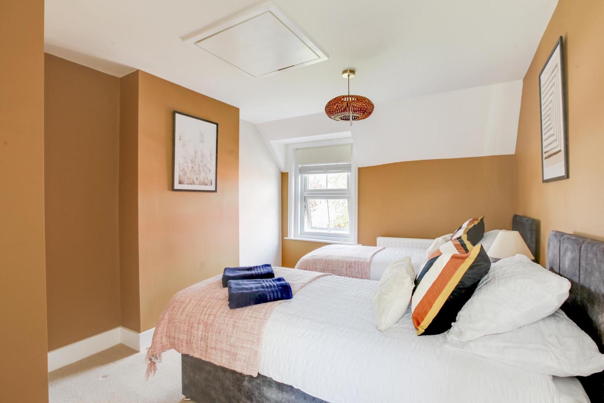 Cosy 3 Bedroom House With Free Parking And Wifi Colchester Kültér fotó